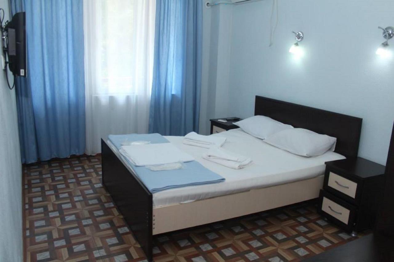 Hulus Hotel Makhinjauri Εξωτερικό φωτογραφία