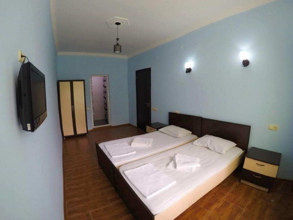 Hulus Hotel Makhinjauri Εξωτερικό φωτογραφία