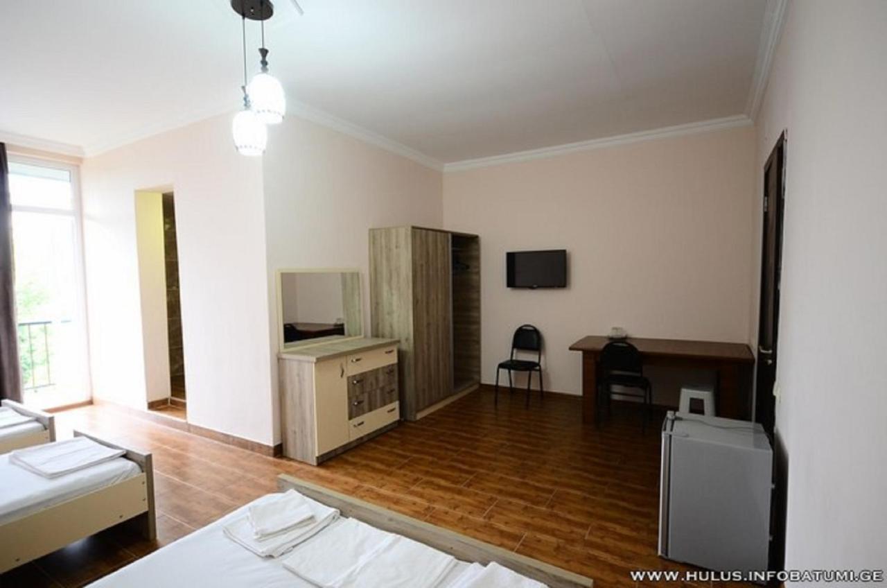 Hulus Hotel Makhinjauri Εξωτερικό φωτογραφία