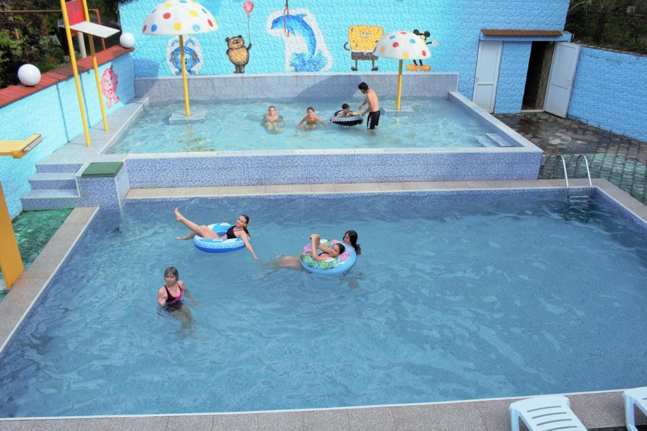 Hulus Hotel Makhinjauri Εξωτερικό φωτογραφία