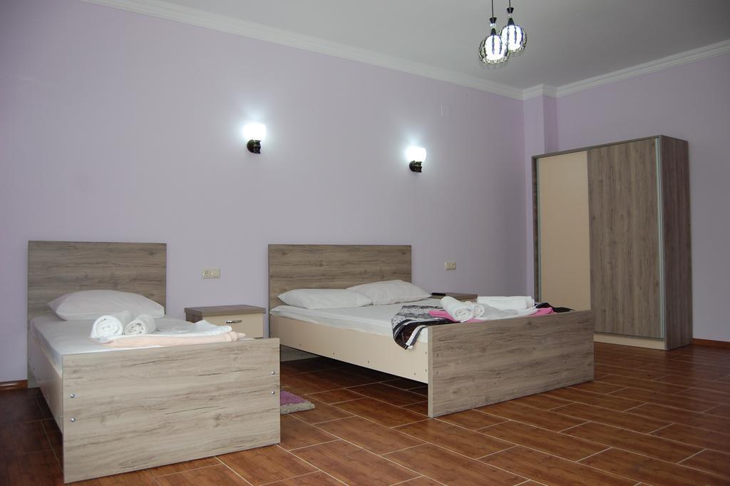 Hulus Hotel Makhinjauri Εξωτερικό φωτογραφία