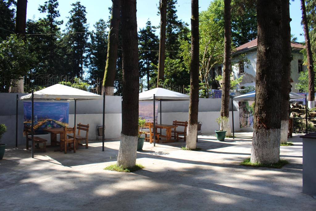 Hulus Hotel Makhinjauri Εξωτερικό φωτογραφία